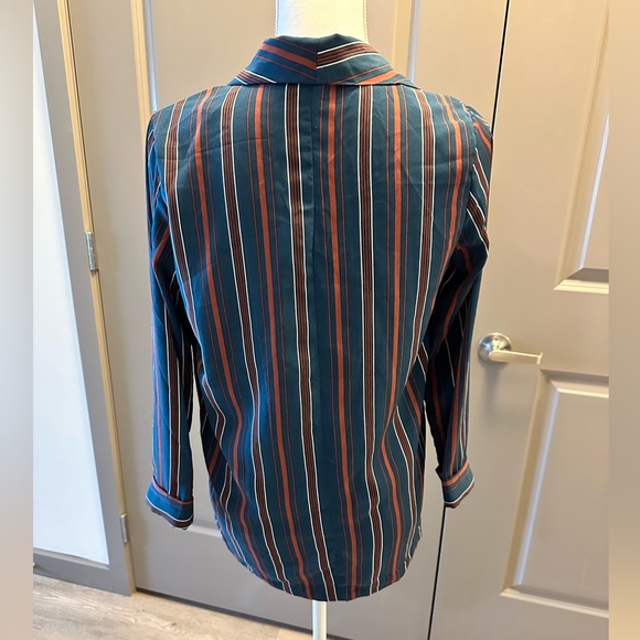 Sienna Sky light weight blazer - Picture 3 of 6